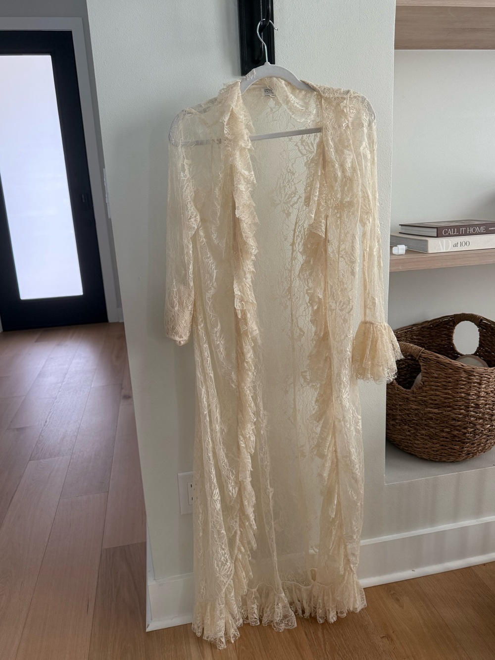 Ruffled Front Open Cape in Eggshell - Picture 5 of 5
